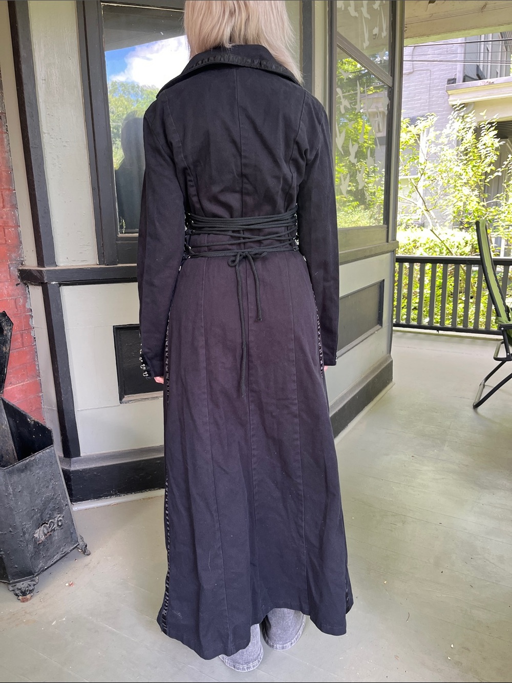 Red Balls of Fire Vintage Goth Maxi Coat
Size xs / s - Picture 3 of 13